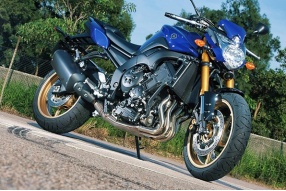 Yamaha FZ 8-八面凌龍