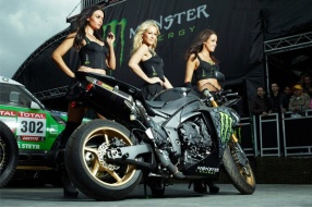 Motogp Monster Yamaha TECH 3火辣辣賽車女郎