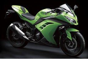全新2013 Kawasaki Ninja 250R－更具大車氣派