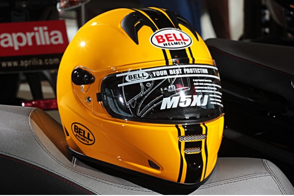 BELL M5XJ DAYTONA 多款色彩的亞洲版本