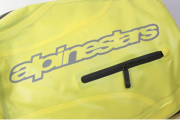 Alpinestars新款電單車防水背囊與冬季手套