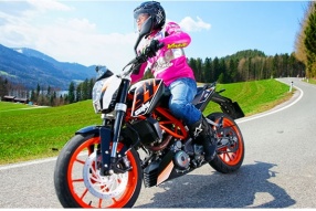 2013 KTM DUKE 390－(正式接受預訂HK$59,800)多姿多采奧地利實地試車