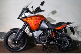 2013 KTM 1190 Adventure 新晉越野皇 - 街道版抵港