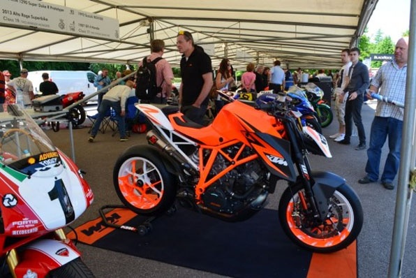 KTM 1290 Super Duke R-野獸現身英國賽車嘉年華