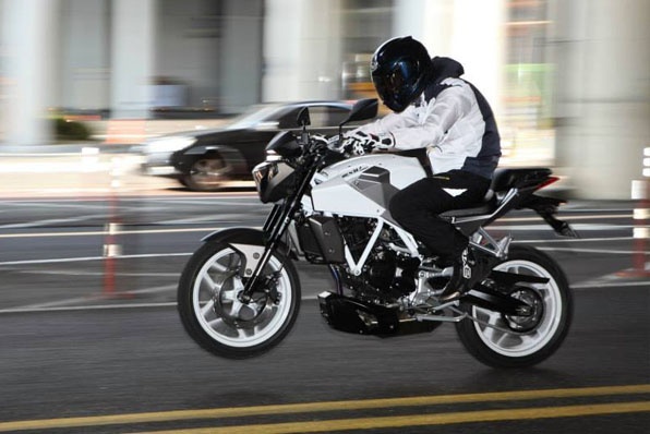 2014 Hyosung X-5－最新官方照片(首批特價 HK$34,800)