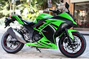 2014 Kawasaki Ninja 300 SPECIAL EDITION特別版抵港