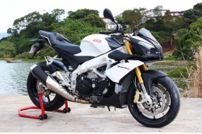 2014 Aprilia Tuono V4 ABS－SUPERBIKE化的NK車