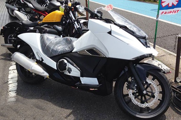 Honda NM4 Vultus-日本車行拍攝