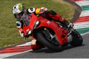 Simon Kwan獲邀參加Ducati Master Racing Course 技術深造課程