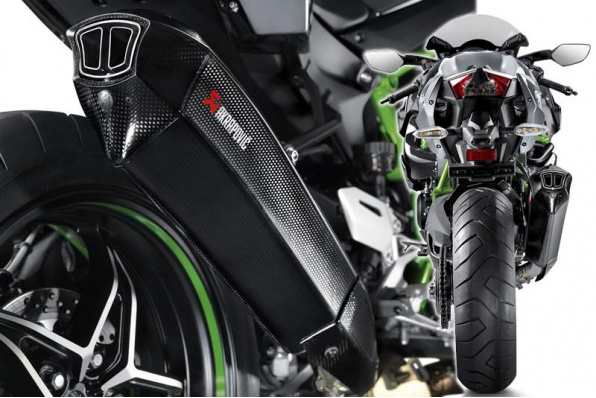 KAWASAKI NINJA H2 + 全新六角型AKRAPOVIC蝎子排氣管 = 錦上添花