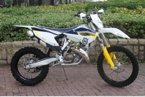 2015  Husqvarna TE125 排骨仔