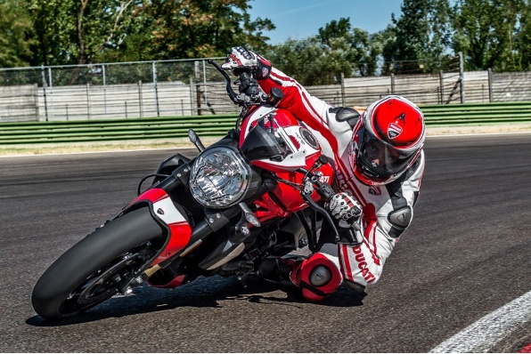 2016 DUCATI MONSTER 1200R-有史以來最兇猛的怪獸