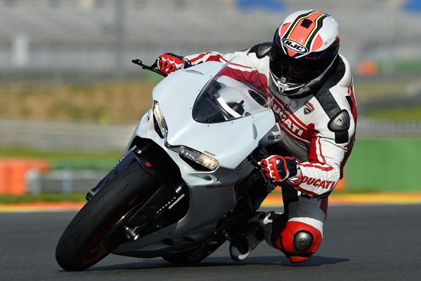 關英豪西班牙華倫西亞試騎2016 DUCATI 959 PANIGALE
