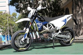 2016 HUSQVARNA 701 SUPERMOTO│新車抵港