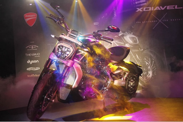 2016 DUCATI X DIAVEL S 亮眼抵港│新車派對│儒雅、不羈、獨特展現