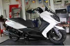 2016 KYMCO DOWNTOWN 350i - 珍珠白新色抵港