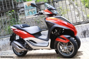 2017 Piaggio MP3 300ie Yourban 新色抵港