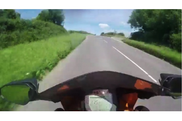 自拍影片成超速呈堂證供-騎士被判入獄8個月