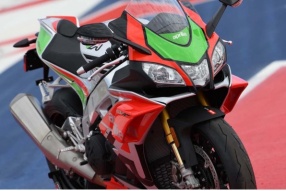 2018 Aprilia RSV4 RF LE限量版-與Motogp相同空氣動力部件 