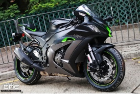 2018 KAWASAKI ZX-10R SE│追加電子避震、快速轉檔功能│新車抵港