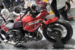 2019 GPX Gentleman Racer 200 - 披著復古 Cafe Racer「豬頭」的紳士