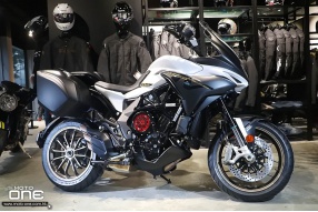 2019 MV Agusta Turismo Veloce 800 Lusso SCS-首部配備聰明離合器市販車