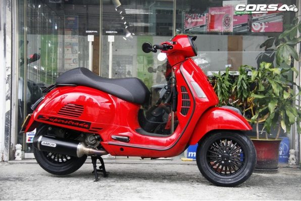 2012 Vespa GTS 300 外觀大改造 - CORSA MOTORS