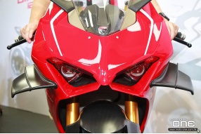 2019 Ducati Panigale V4 R—221hp馬力，新增MotoGP定風翼新車抵港