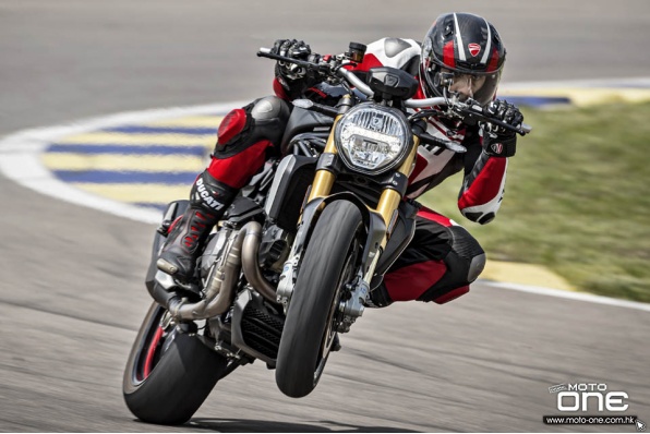 2020 DUCATI MONSTER 1200S-黑色巨獸