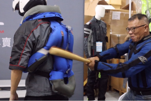 hit-air Airbag 日本機械式騎士安全氣囊保護衣