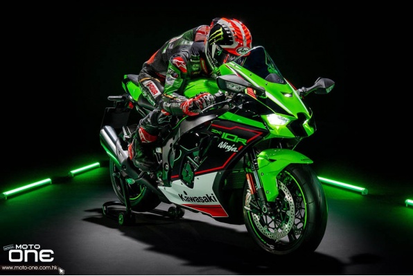 2021 Kawasaki Ninja ZX-10R/RR-備受熱議車頭具有定風翼功能