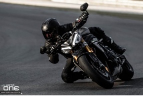 2021 Triumph Speed Triple 1200 RS-全面革新