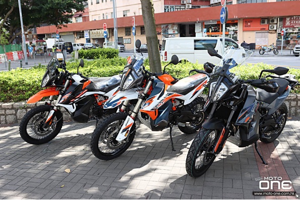 2021 KTM 890 ADVENTURE - 一門三傑中量級歷奇電單車
