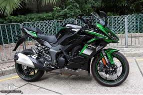 2022 KAWASAKI NINJA 1000SX 擁有先進電子系統運動型旅行車