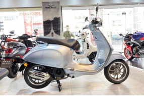 Vespa Primavera S150 冰河灰 【少量現貨發售】售價HK$39,800