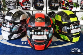 ARAI ASTRO-GX CHECKER 新花 - 全新巡航型號頭盔 - 鴻興發售