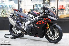 2023 Aprilia RSV4 Factory - TIME ATTACK 全球限量版配色拉花抵港