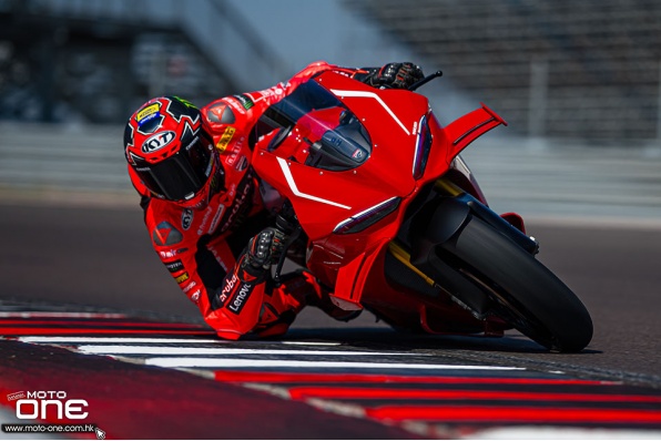 2026 DUCATI Panigale V4 R - 首部使用賽車式波箱超跑