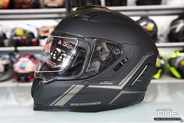 SENA STRYKER 內置藍牙通話系統全面頭盔 原價HK$4,680  清貨超特價HK$1,780