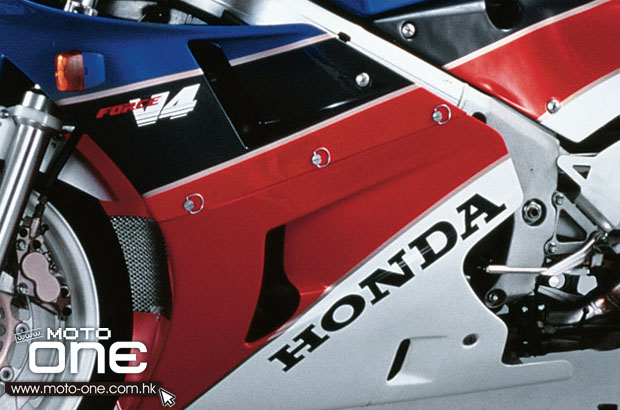 HONDA RC30