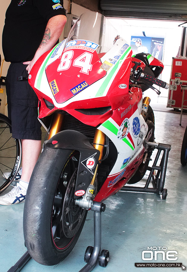 /2012 macau gp ducati 1199