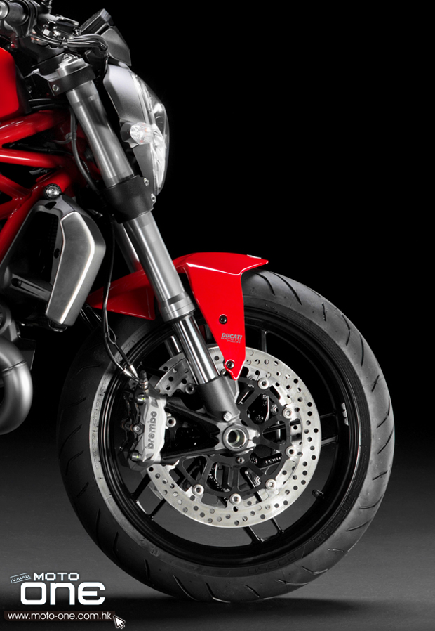 2014 DUCATI M1200