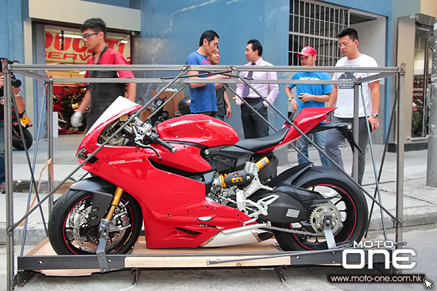 2013 DUCATI Panigale 1199S ABS 方中信 moto-one.com.hk