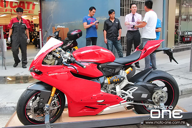 2013 DUCATI Panigale 1199S ABS 方中信 moto-one.com.hk