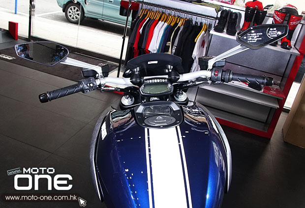 2013 Ducati Diavel Stripe Version 2013 Ducati Diavel Stripe Version