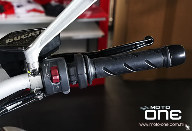 2013 Ducati Diavel Stripe Version 2013 Ducati Diavel Stripe Version