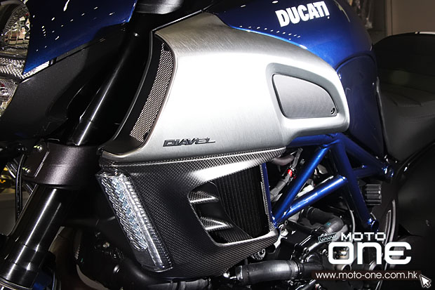 2013 Ducati Diavel Stripe Version 2013 Ducati Diavel Stripe Version