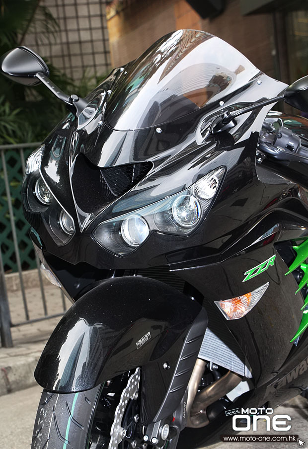 2013 KAWASAKI ZZR1400 alt=