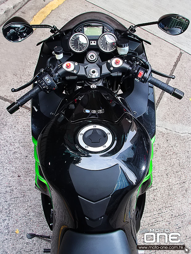 2013 KAWASAKI ZZR1400 alt=