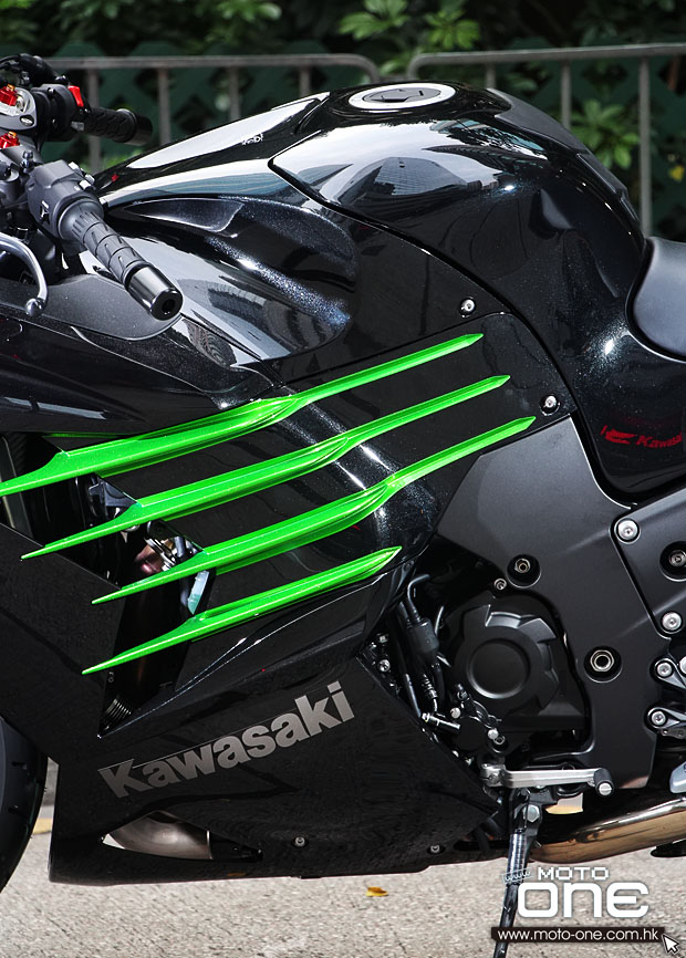 2013 KAWASAKI ZZR1400 alt=